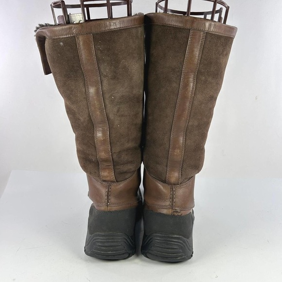 UGG Australia Women’s Adirondack Tall Brown Boot US 10 Sheepskin 12 Eyelet Boots - Picture 5 of 12